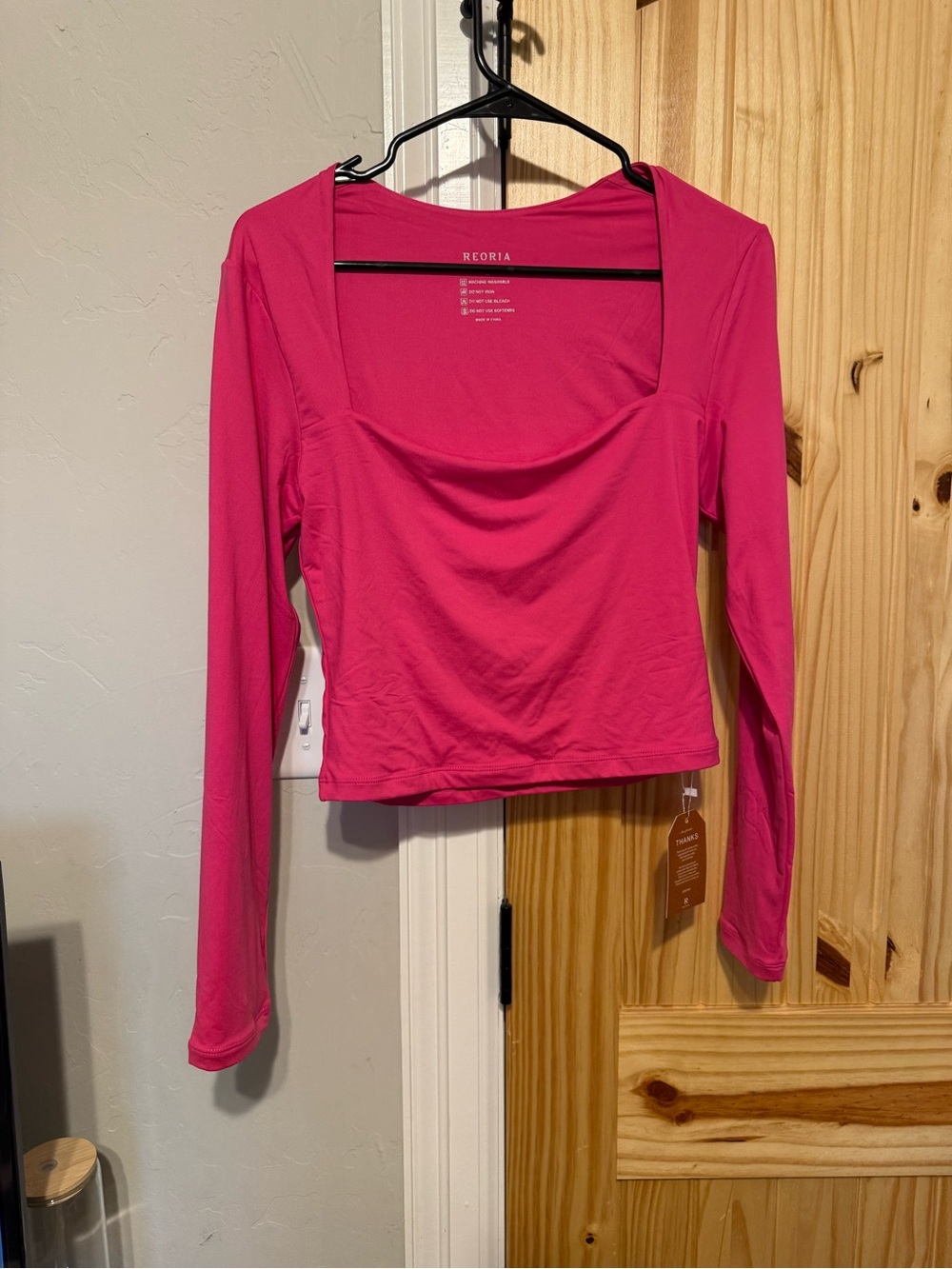 ReoRia Long Sleeve Square Neck Crop Top - Fuchsia